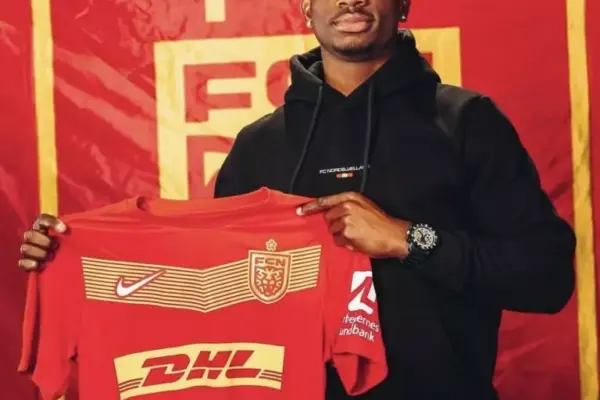 Levy Zacharia Nene signs first professional contract with FC Nordsjælland