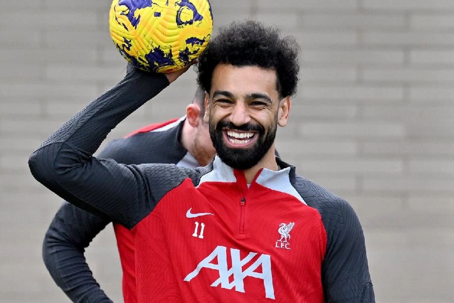 Former Liverpool star proposes two replacements for Mohamed Salah
