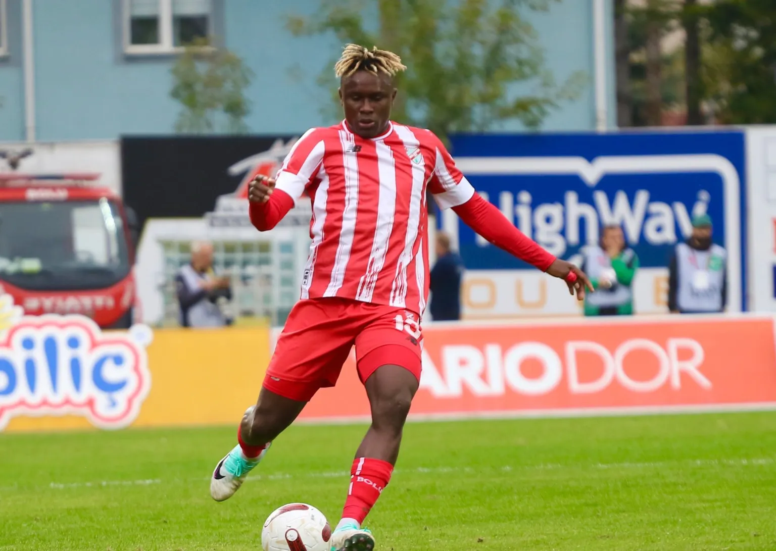 Rising star Naby Youssouf Oularé eyes summer transfer amidst European interest