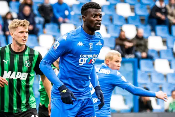 Mbaye Niang criticizes opponent on social media after controversial red card