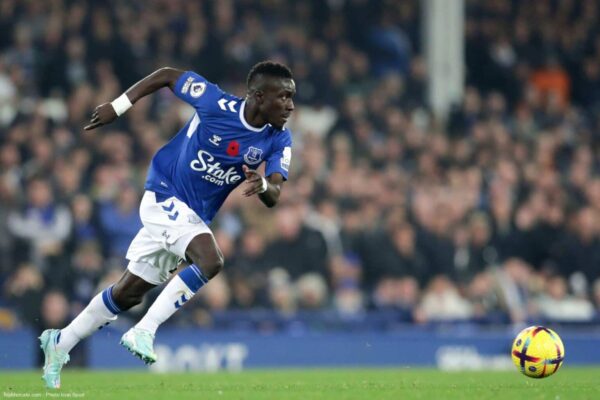 Idrissa Gana Gueye commits to Everton as club announces squad updates