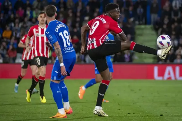 Iñaki Williams reveals he played two years with glass in his foot