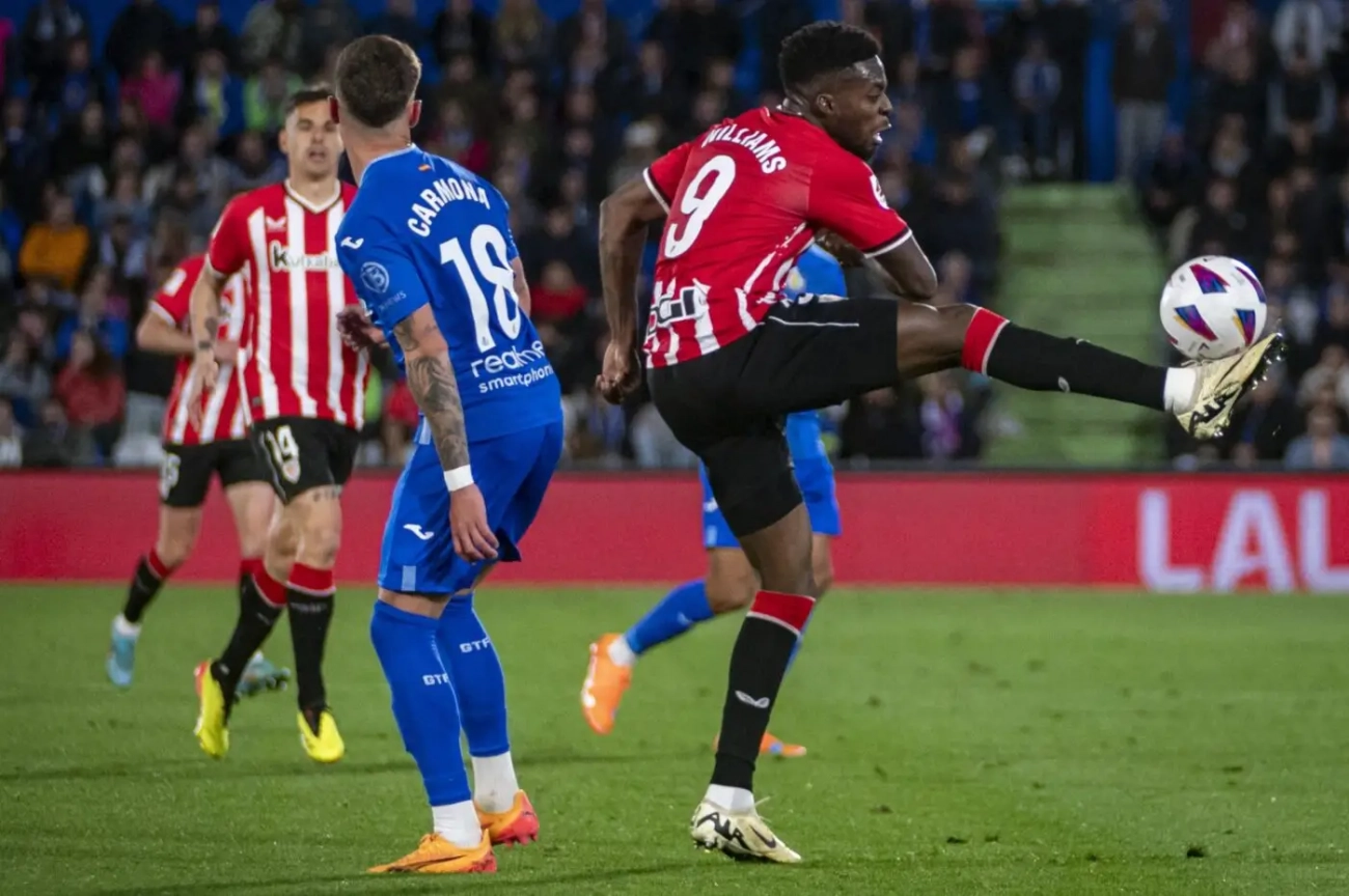 Iñaki Williams reveals he played two years with glass in his foot