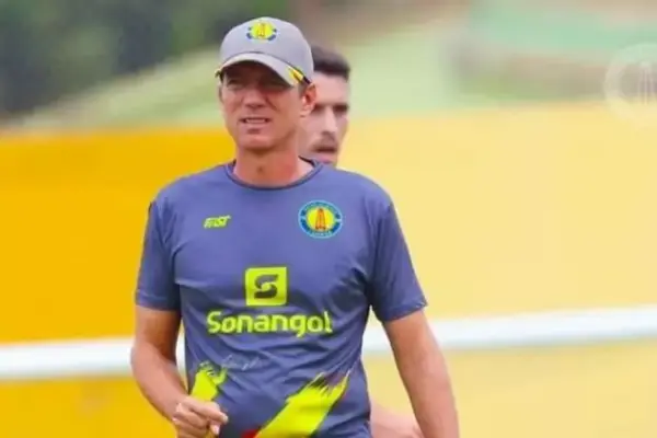 Alexandre Santos departs Petro de Luanda after three triumphant seasons