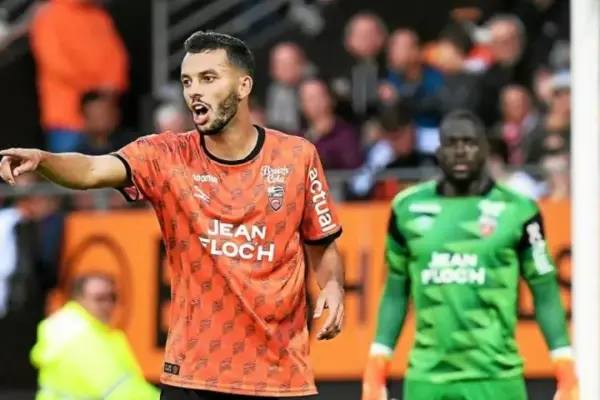 Lens joins race to secure Montassar Talbi