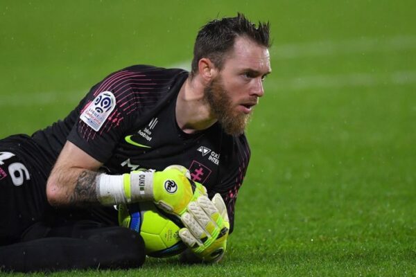 Alexandre Oukidja affirms commitment to FC Metz amid transfer speculations