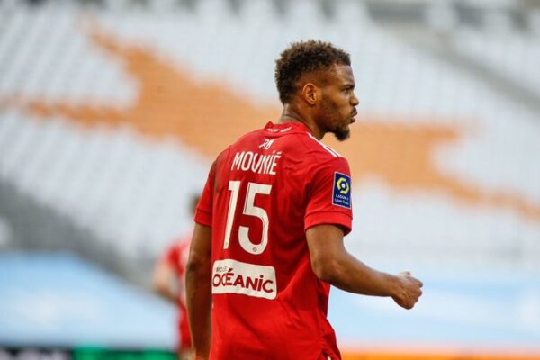 Steve Mounié's move to Konyaspor stalled by salary negotiations