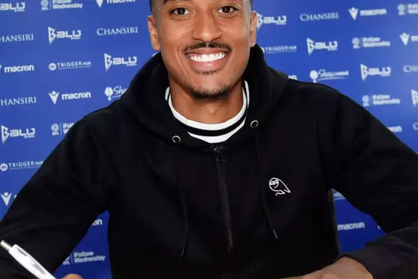 Tunisian defender Yan Valéry joins Sheffield Wednesday