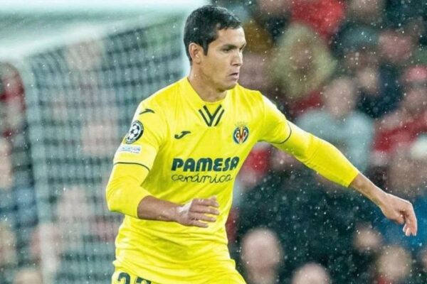 Aïssa Mandi set for return to Lille