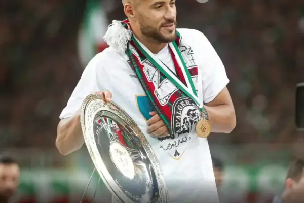 Youcef Belaïli transfers from MC Alger to ES Tunis