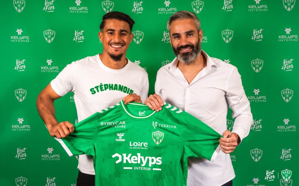 Moroccan star Ayman Moueffek extends contract with Saint-Étienne for four seasons
