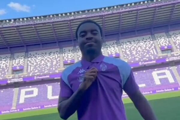  Osasuna in final push to secure Enzo Boyomo from Real Valladolid
