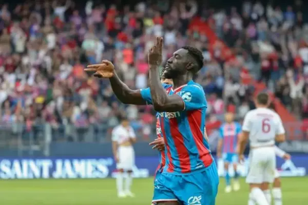 Alexandre Mendy voices frustration over transfer delay