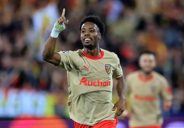 Marseille intensifies pursuit of Elye Wahi in transfer window