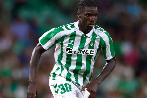  Villarreal pursues Betis youngster Assane Diao as transfer window nears end