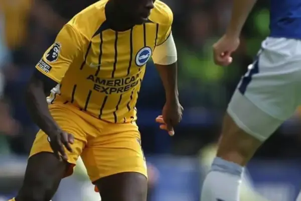 Brighton Albion's Yankuba Minteh set to feature against Manchester United after injury scare