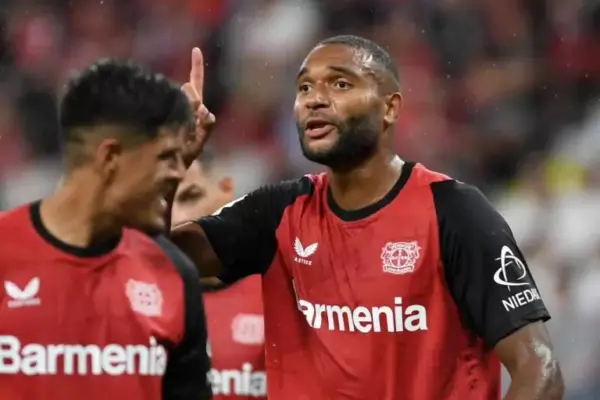 Bayer Leverkusen's Simon Rolfes weighs in on Jonathan Tah's uncertain future