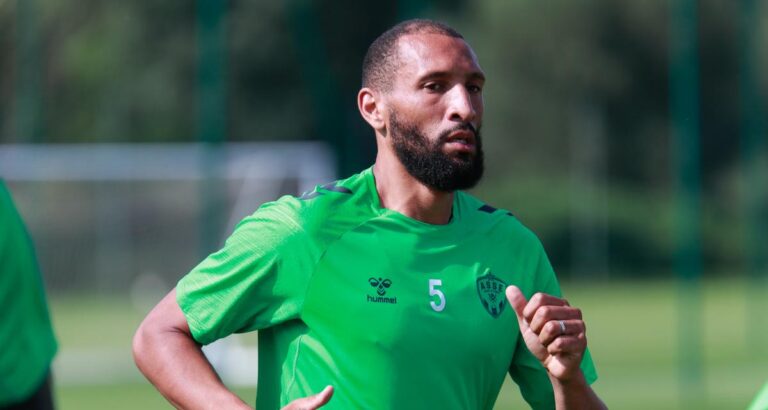 Saint-Etienne worry as Yunis Abdelhamid faces injury setback