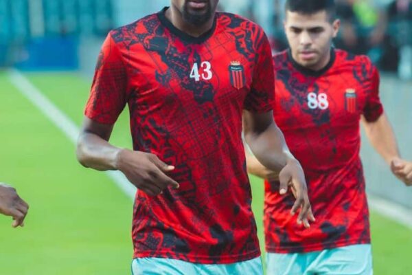  Bernard Mensah orchestrates Al Riyadh's stunning comeback victory over Al-Raed