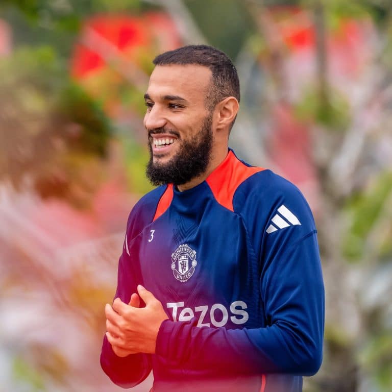  Noussair Mazraoui explains his move to Manchester United