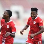 Amoura’s eventful day as Wolfsburg held to late draw