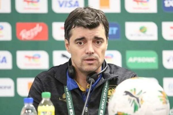  Angola’s Pedro Gonçalves criticises pitch conditions in Ghana despite victory