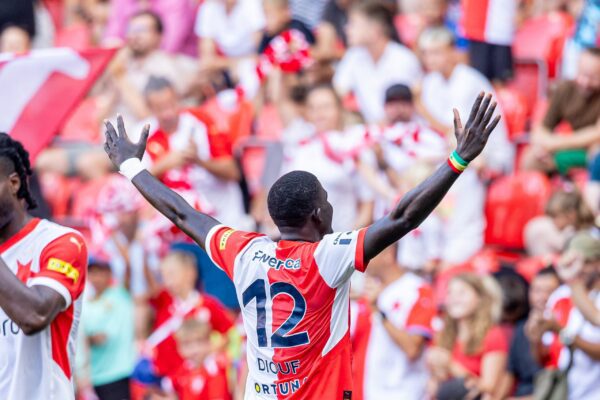 El Hadji Malick Diouf marks national team selection with stunning goal for Slavia Prague