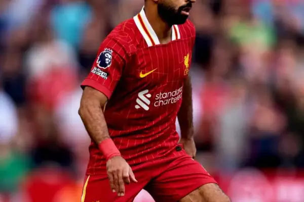 Mohamed Salah shines as Liverpool defeats Bournemouth in Premier League