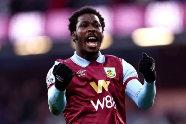 Chelsea striker Datro Fofana loaned to AEK Athens with option to buy