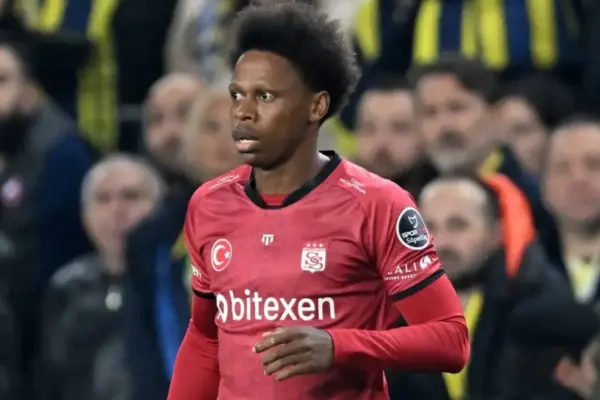 Clinton Njie signs with Rapid Bucharest, marking his fifth international move