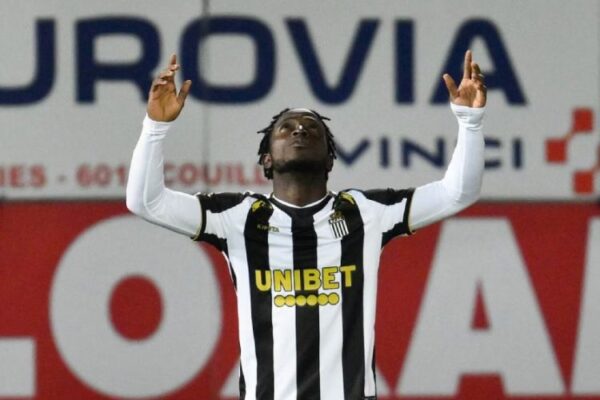 AS Saint-Étienne reportedly eyeing Sporting Charleroi's Parfait Guiagon