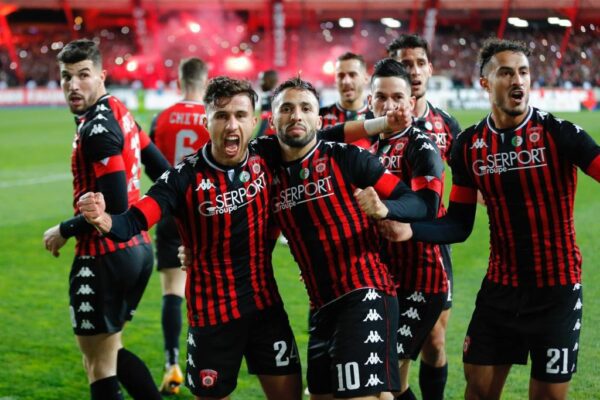 USM Alger clinches victory over Taraji Mostaganem, ties with Mouloudia at the top of the league