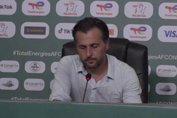 Bommel reflects on missed opportunity against Akbou: "Their goalkeeper was impressive"