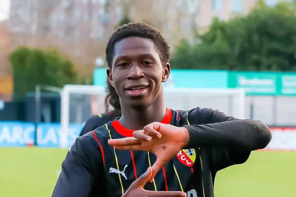 Rising star Rayan Fofana signs first professional contract with RC Lens