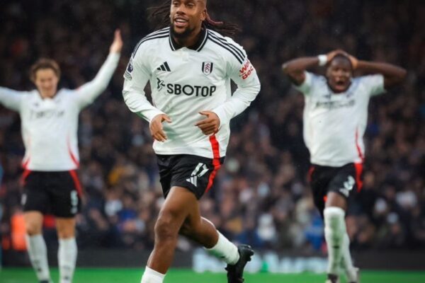 Alex Iwobi scores as Fulham crushed by Wolves in 4-1 defeat