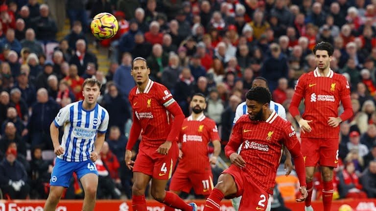 Mohamed Salah strike secures comeback win as Liverpool reclaims Premier League top spot