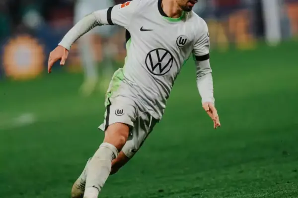 Mohamed Amine Amoura's double leads Wolfsburg to historic win over Leipzig