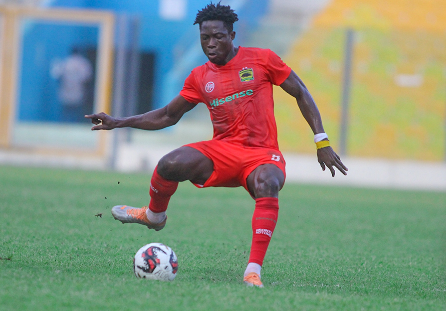 Asante Kotoko offer Justice Blay a new two-year contract amid stellar performances