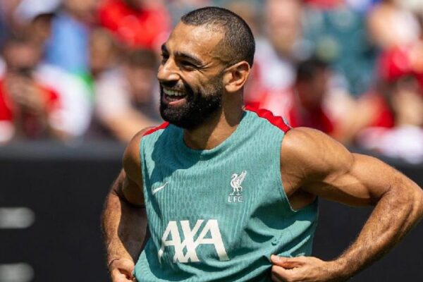 Cristiano Ronaldo reportedly pushes for Mohamed Salah move to Al Nassr