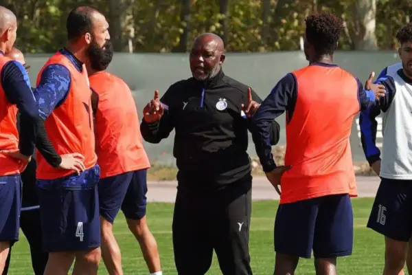 Pitso Mosimane targets first Esteghlal win in crucial clash against Al Hilal