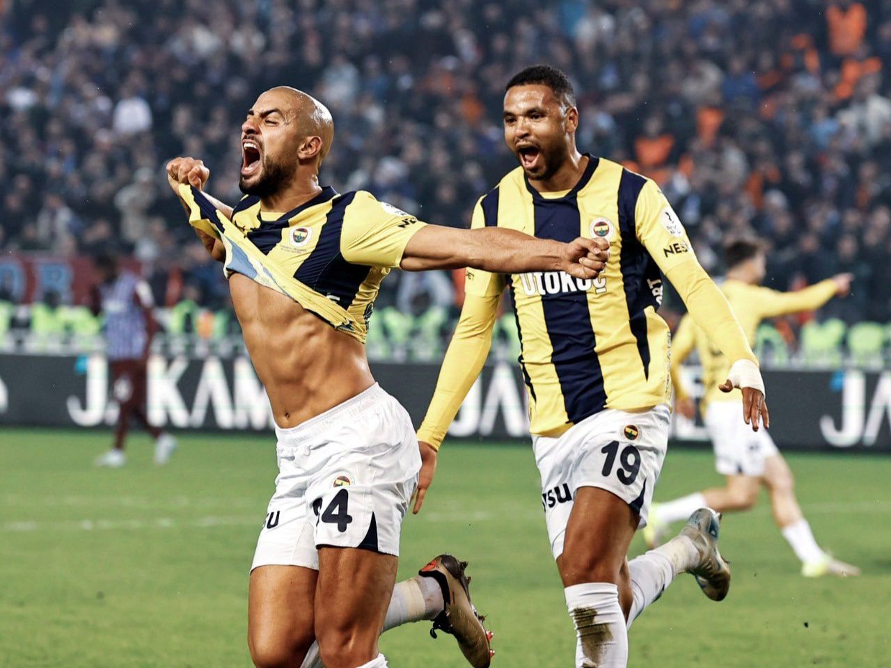 Sofyan Amrabat’s last-minute heroics secure Fenerbahçe victory over Trabzonspor