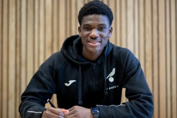 Uriah Djedje signs contract extension with Norwich City