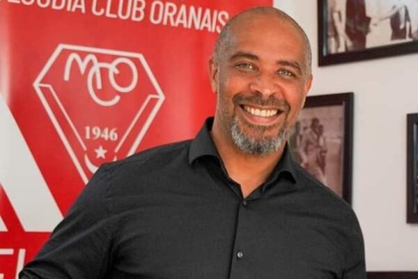 MC Oran flourishes under Éric Sékou Chelle's command, rising to top of Algerian Ligue 1