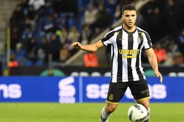 Yassine Titraoui appeals to Algeria coach Vladimir Petković following Belgian move