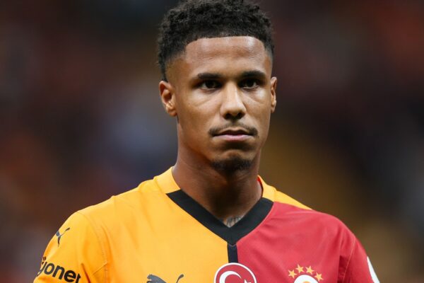 Galatasaray defender Ismail Jakobs sidelined for weeks with injury