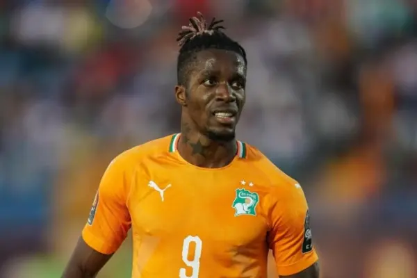 Wilfried Zaha’s struggles continue at Olympique Lyonnais