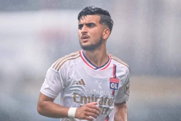 Al Ahly interested in signing Moroccan midfielder Mohamed El Arouch