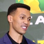 Tlhopie Motsepe bids farewell to Mamelodi Sundowns as he steps down as ...