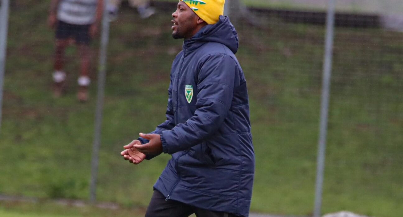 Afrique Du Sud Depart Imminent Pour Un Entraineur Des Golden Arrows Thumbnail