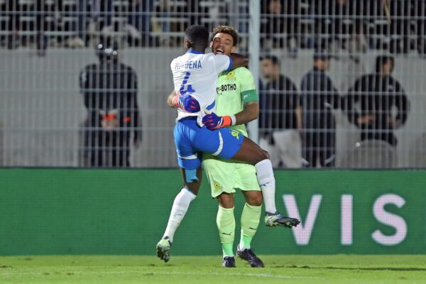 Mamelodi Sundowns' coach Mngqithi sends warning to Raja AC